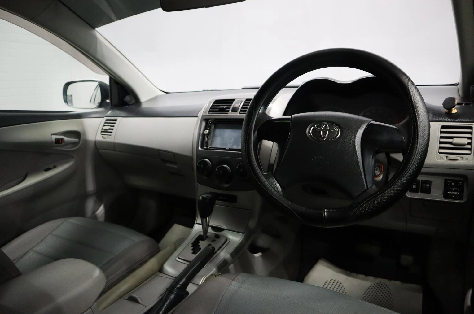 Toyota Corolla Axio 15 из 18