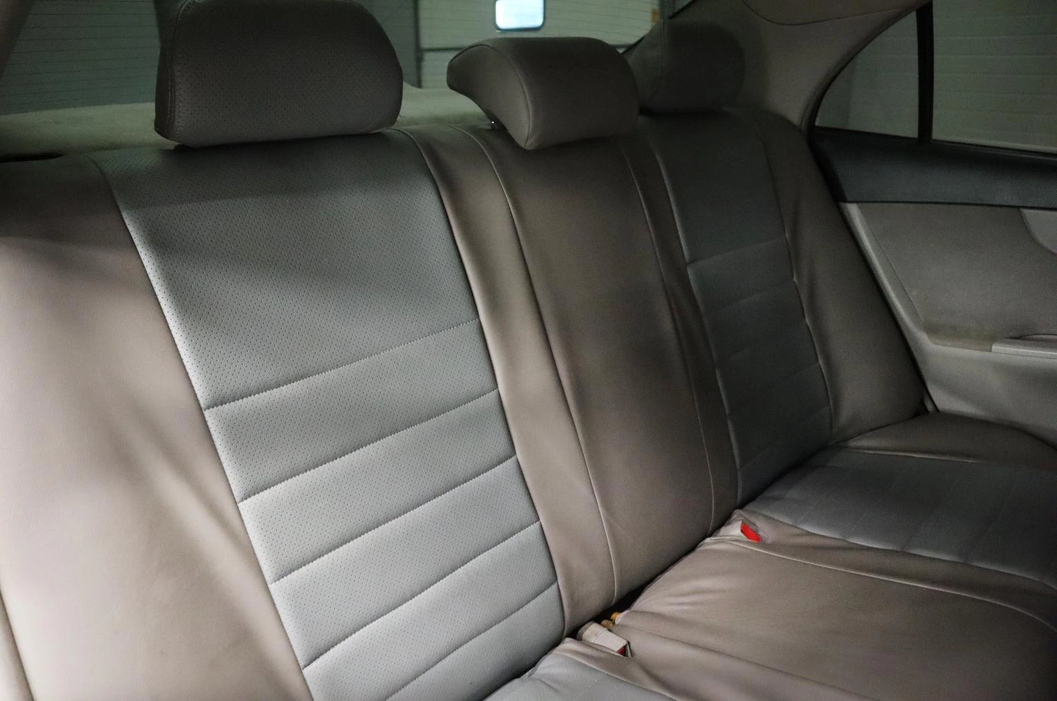 Toyota Corolla Axio 17 из 18