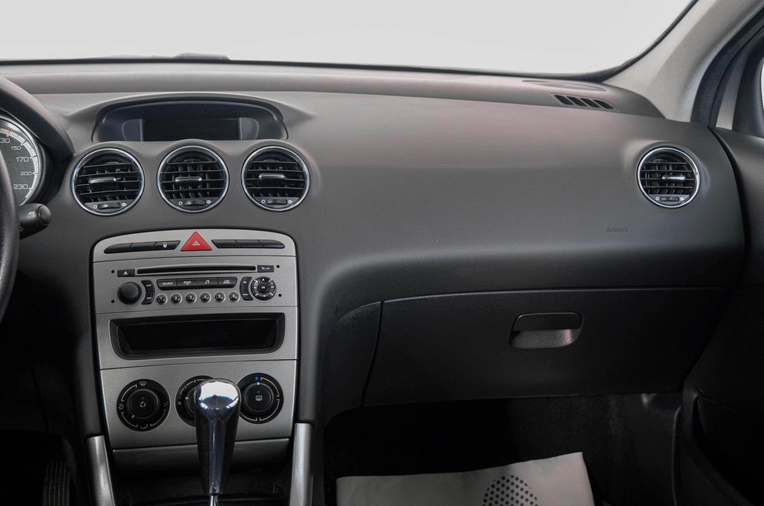 Peugeot 308 14 из 22