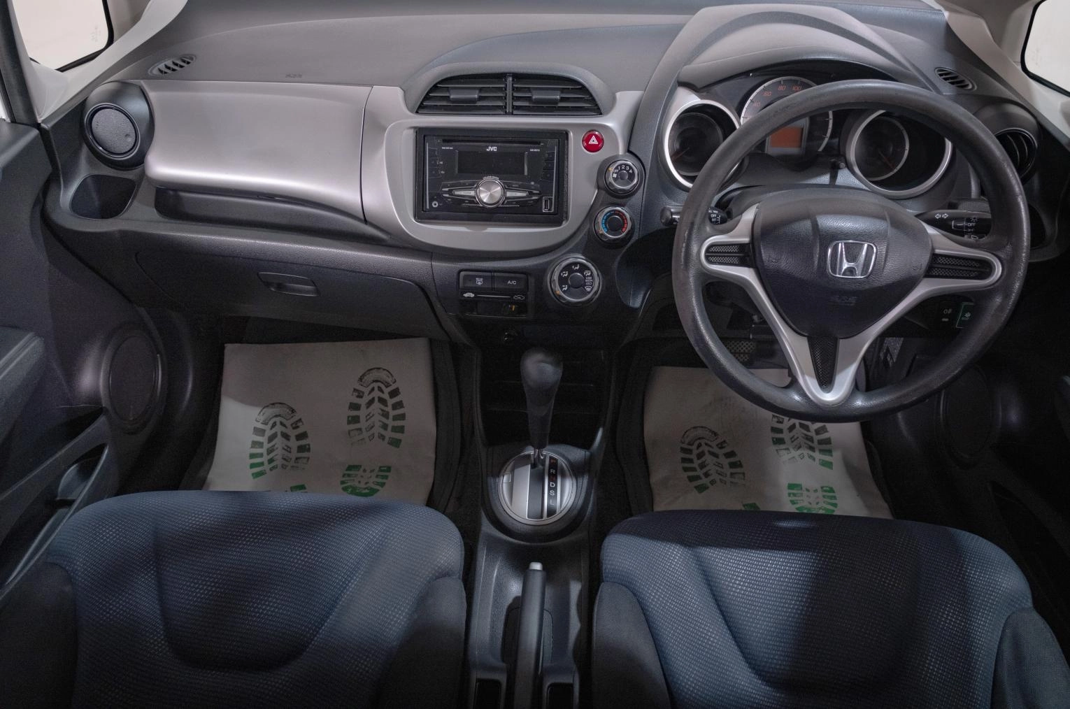 Honda Fit 9 из 19