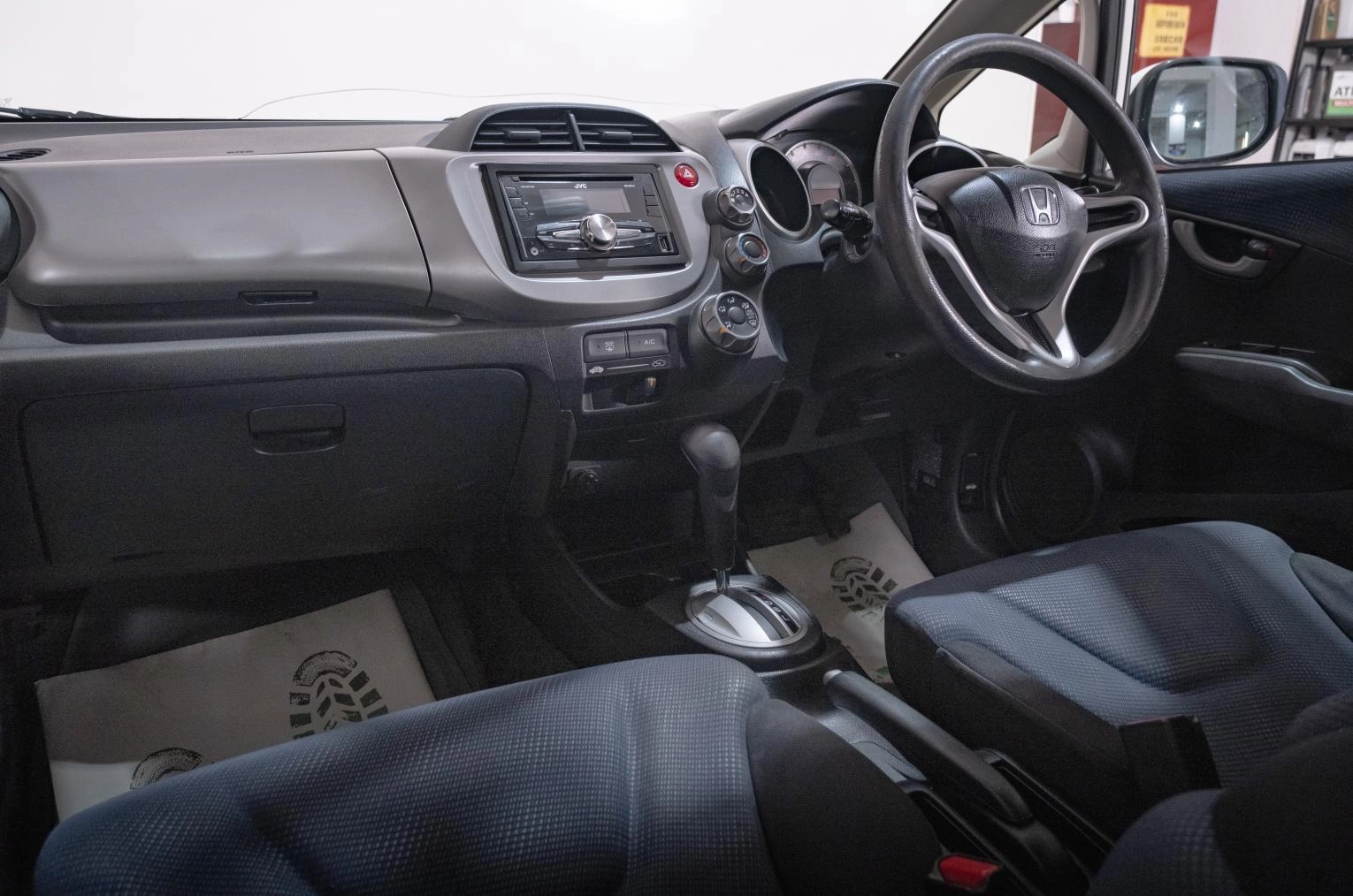 Honda Fit 14 из 19