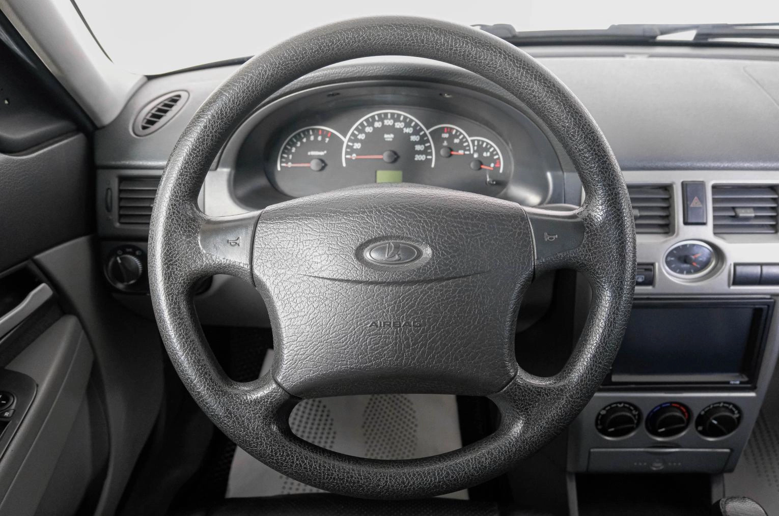 ВАЗ (LADA) Priora 15 из 19