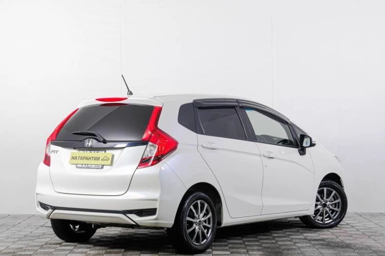 Honda Fit 6 из 21
