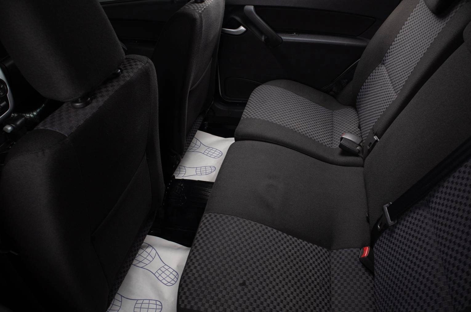 ВАЗ (LADA) Granta 15 из 17