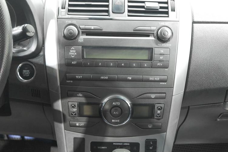 Toyota Corolla 19 из 23