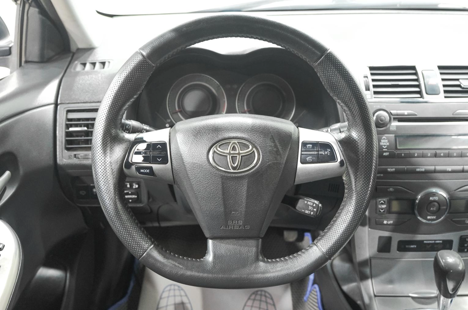 Toyota Corolla 16 из 23