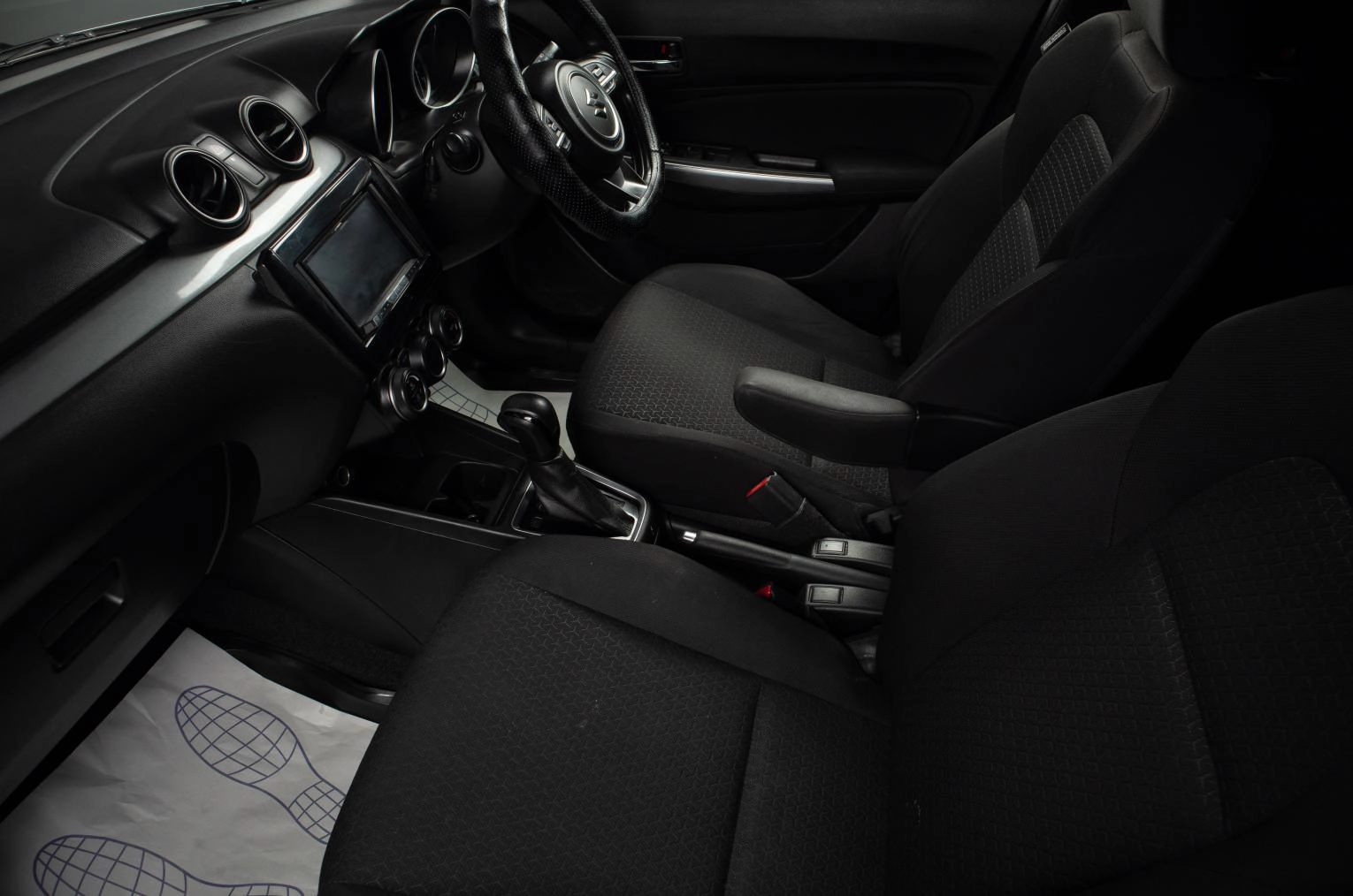 Suzuki Swift 18 из 19