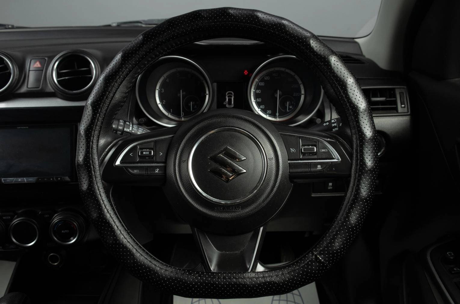 Suzuki Swift 8 из 19