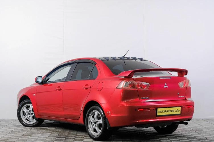 Mitsubishi Lancer 4 из 5
