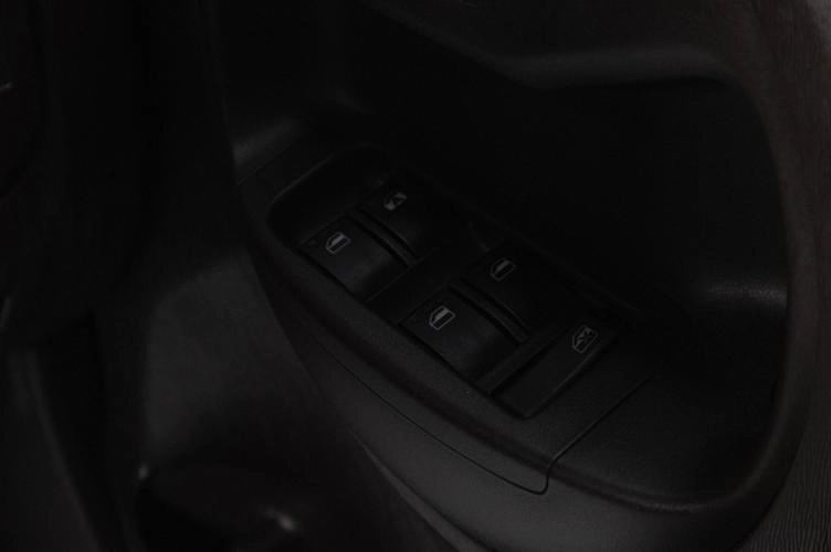 Toyota Passo 9 из 17