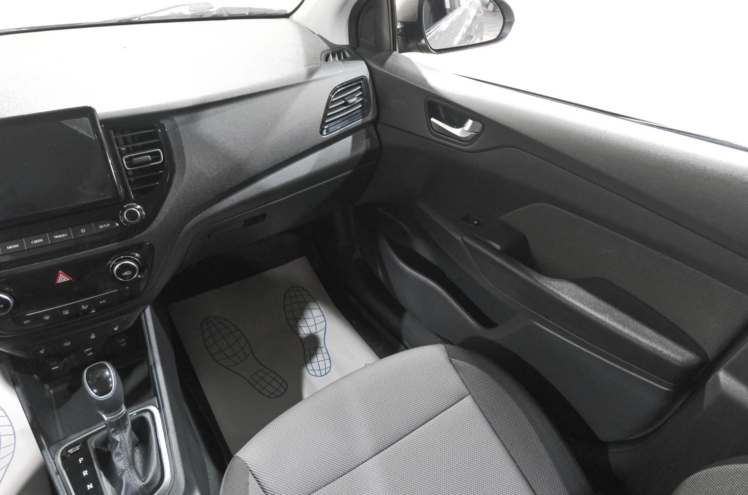 Hyundai Solaris 10 из 22