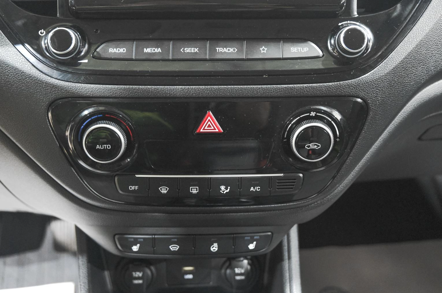 Hyundai Solaris 16 из 22