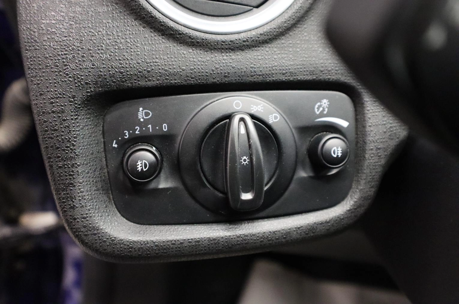 Ford Fiesta 8 из 16