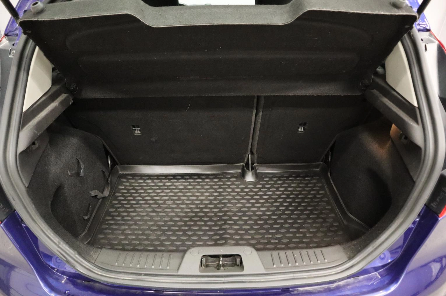 Ford Fiesta 16 из 16