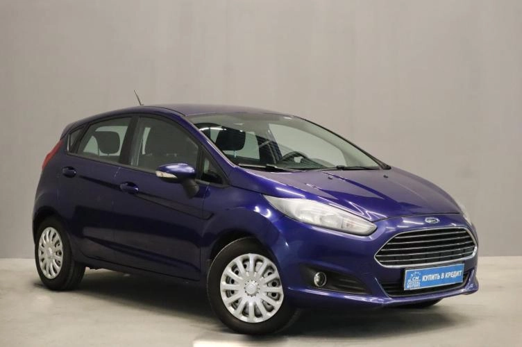 Ford Fiesta 1 из 5