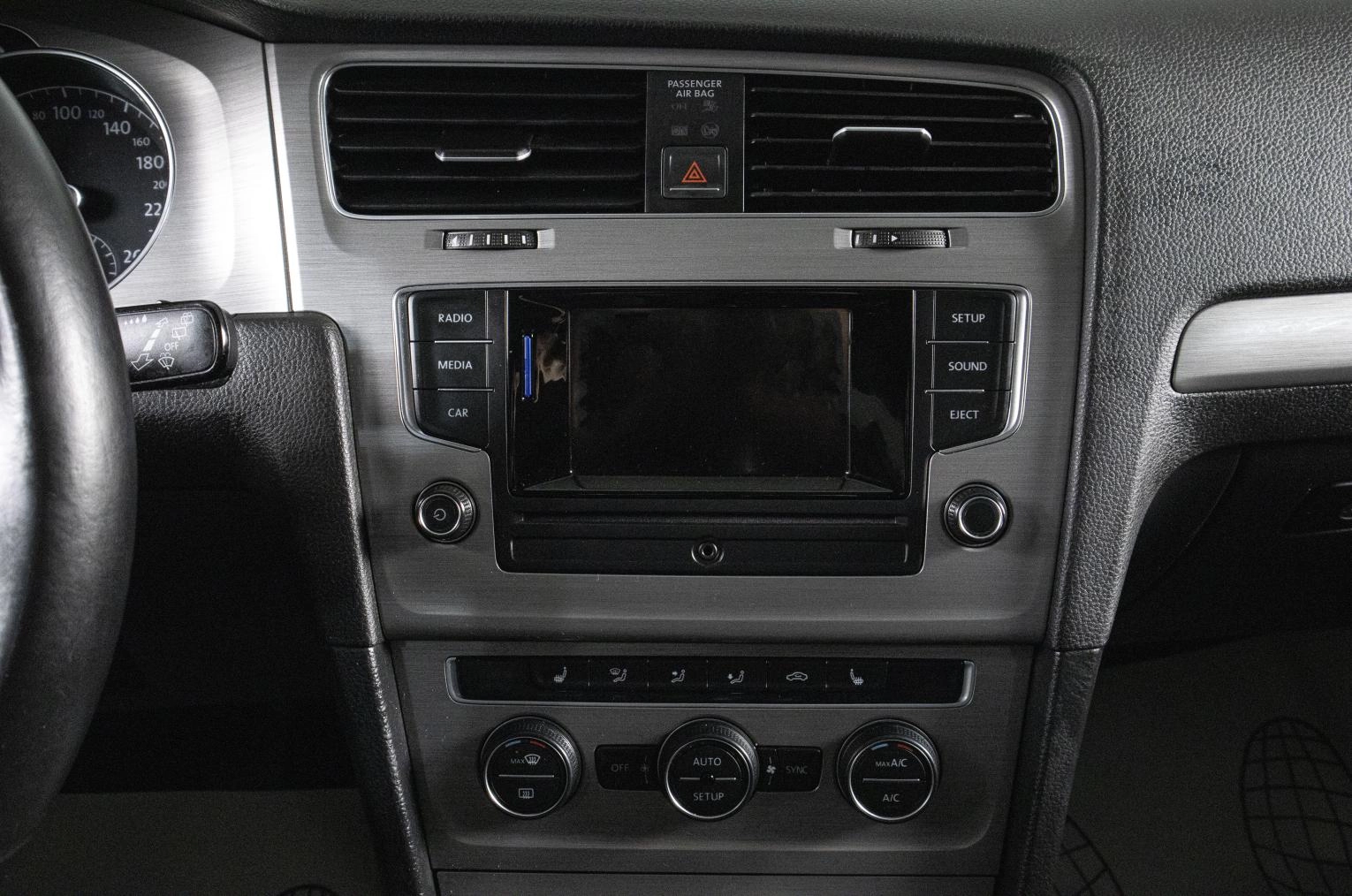 Volkswagen Golf 16 из 21