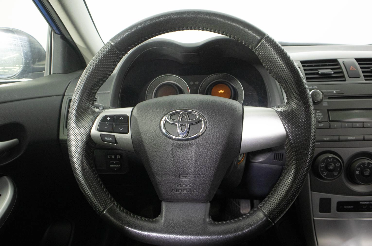Toyota Corolla 15 из 22