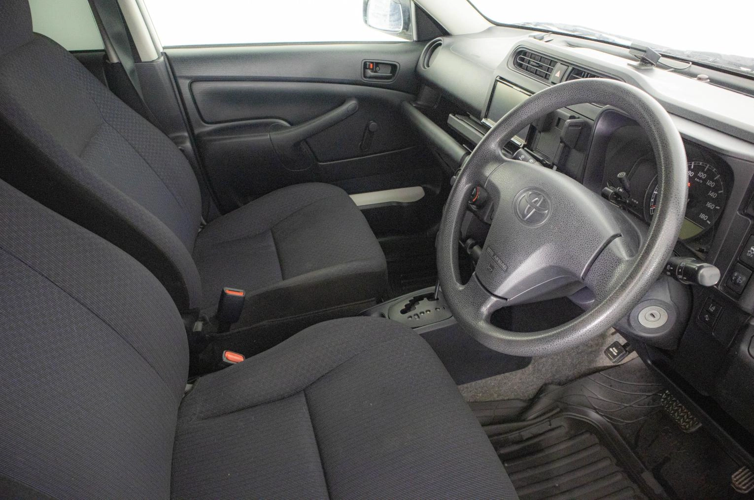 Toyota Probox 8 из 21