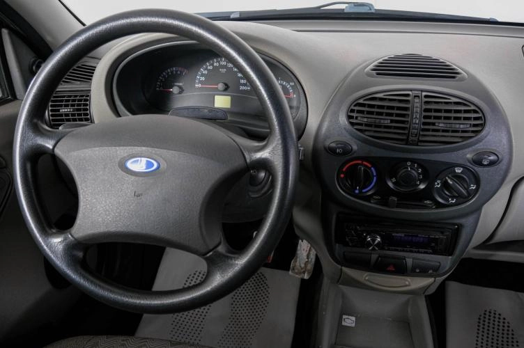 ВАЗ (LADA) Kalina 12 из 20