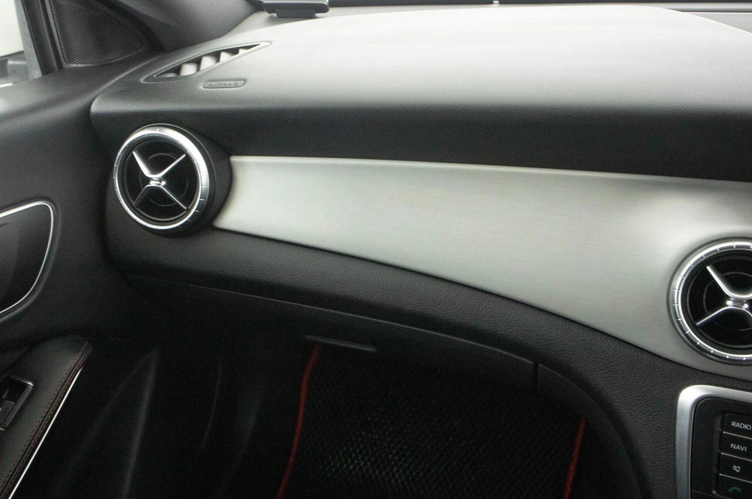 Mercedes-Benz CLA-класс 14 из 27