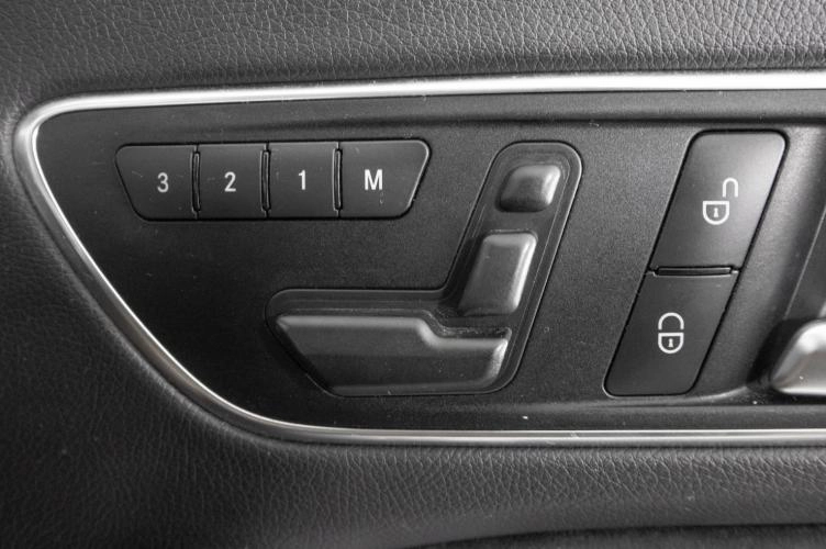 Mercedes-Benz CLA-класс 25 из 27