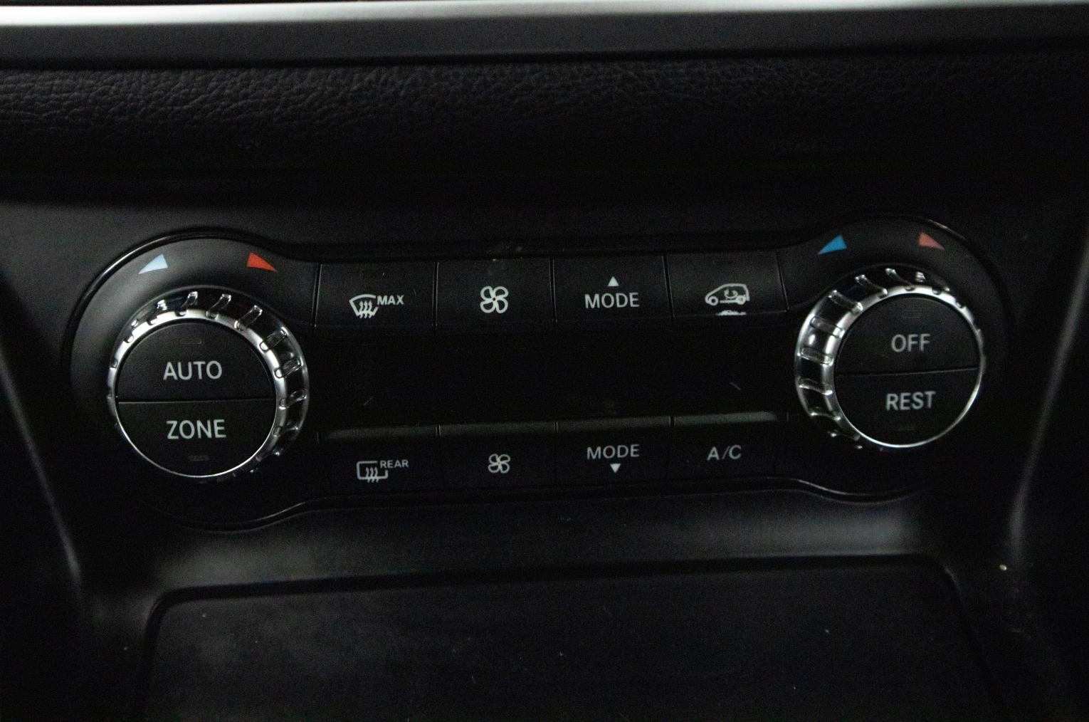 Mercedes-Benz CLA-класс 17 из 27