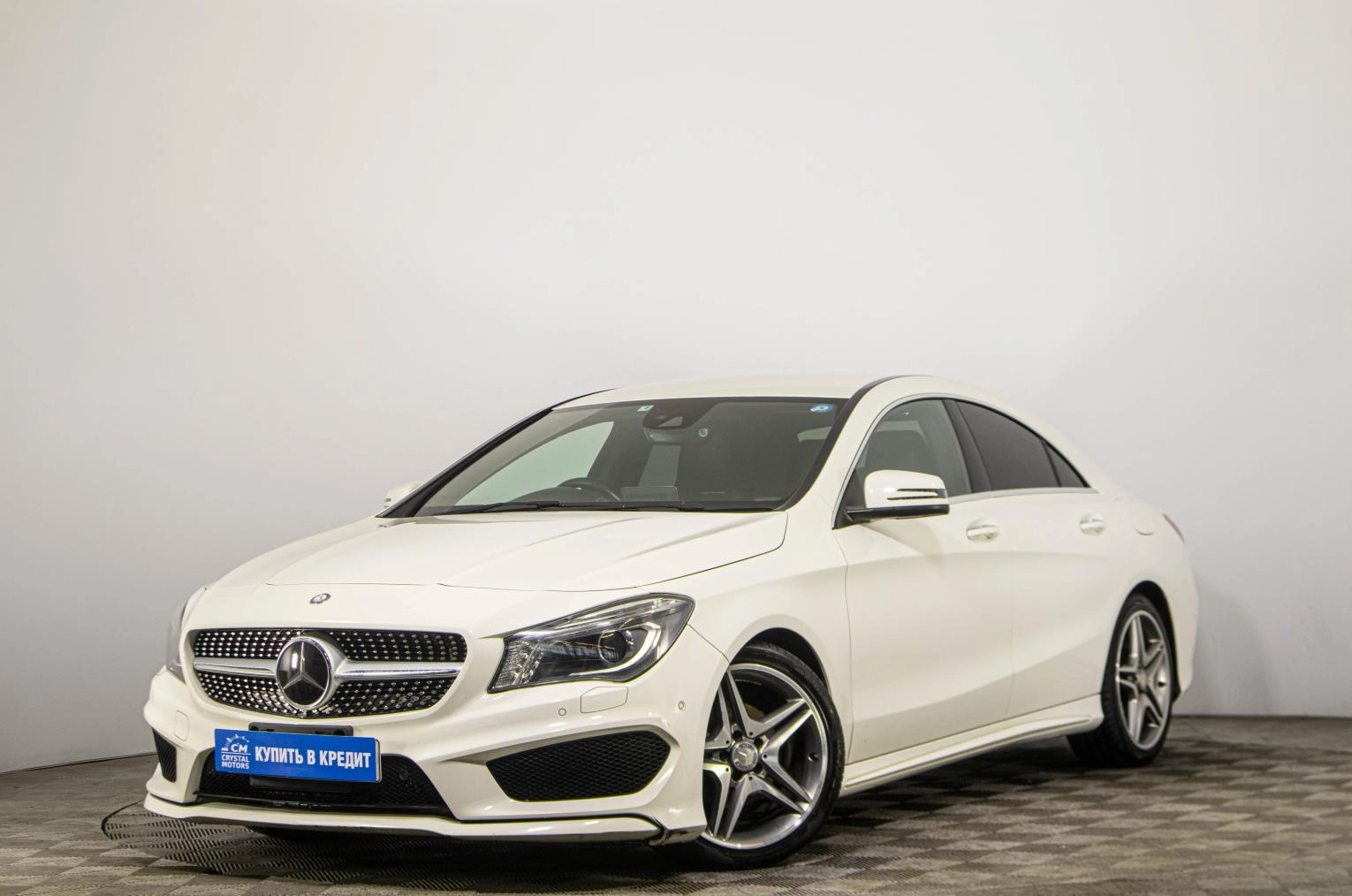 Mercedes-Benz CLA-класс 3 из 27