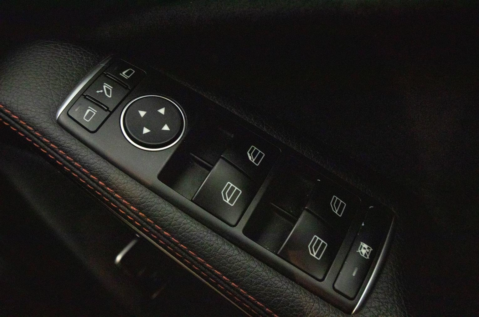 Mercedes-Benz CLA-класс 24 из 27