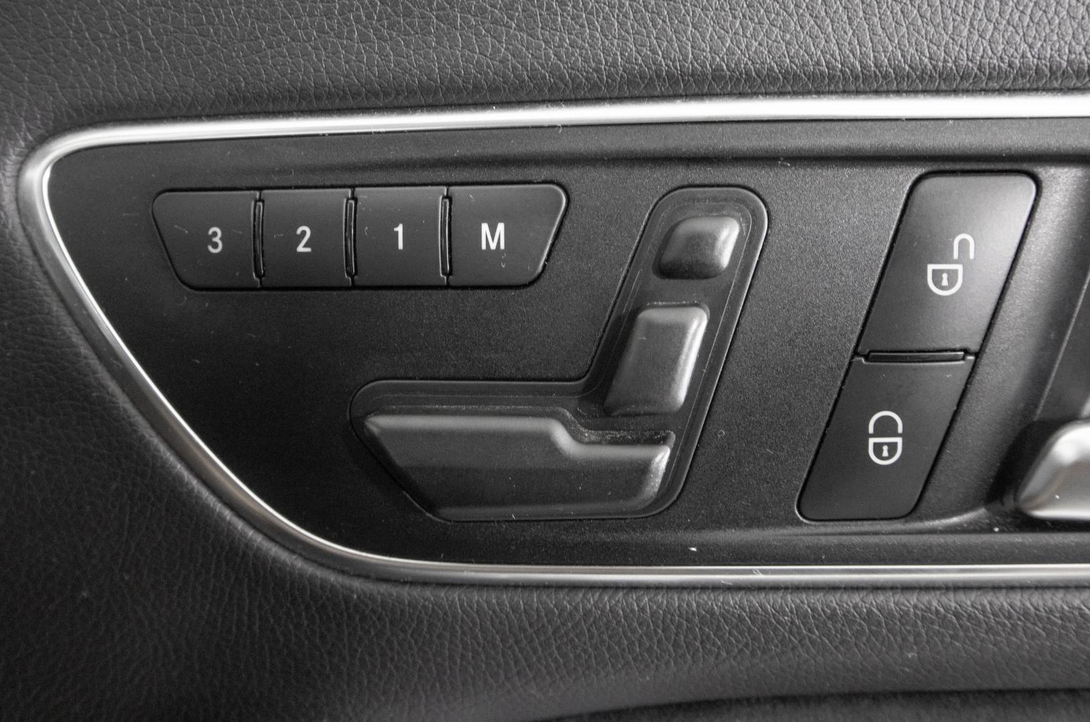 Mercedes-Benz CLA-класс 25 из 27