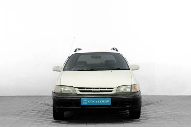 Toyota Caldina 2 из 5