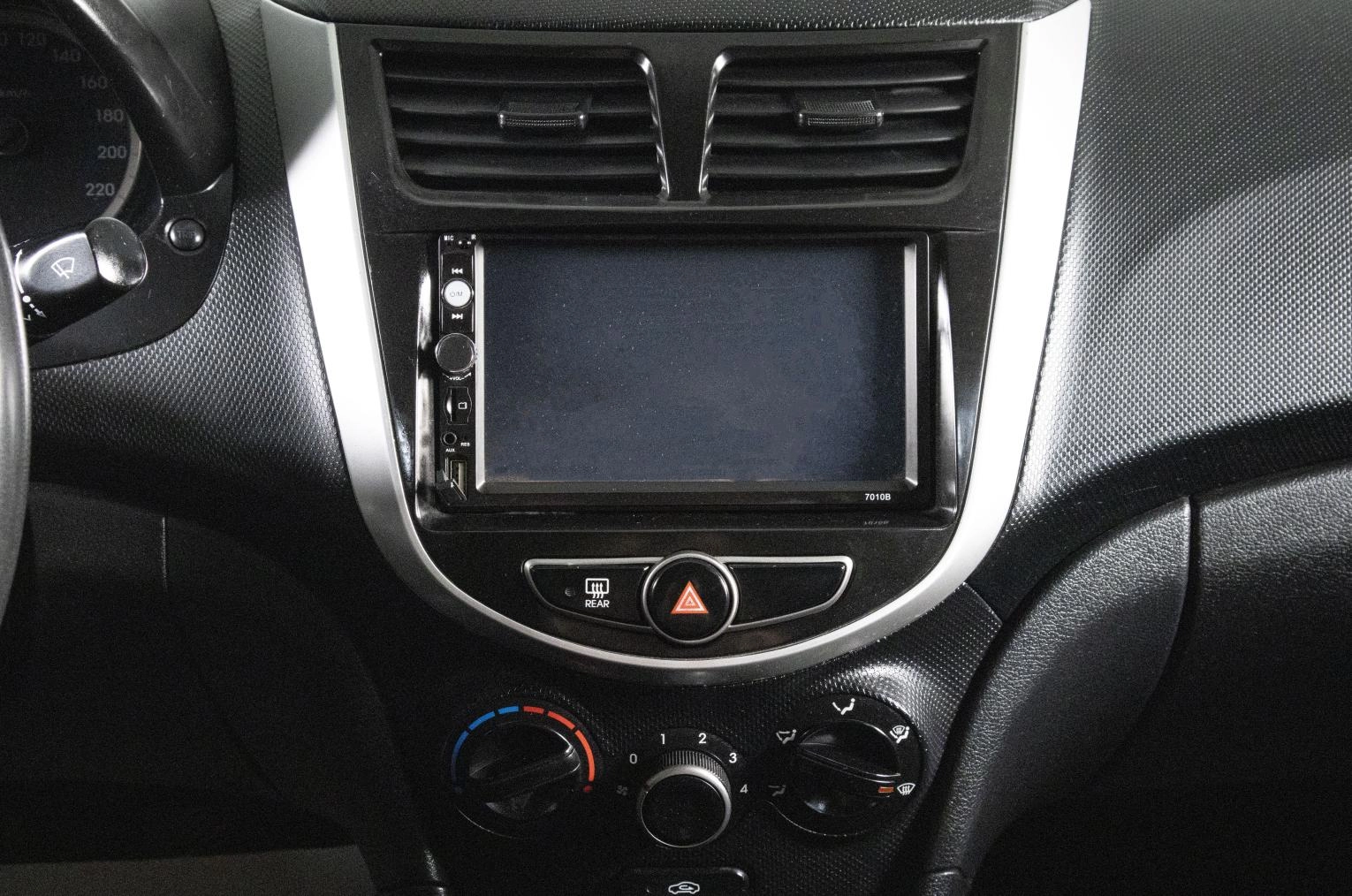 Hyundai Solaris 13 из 17