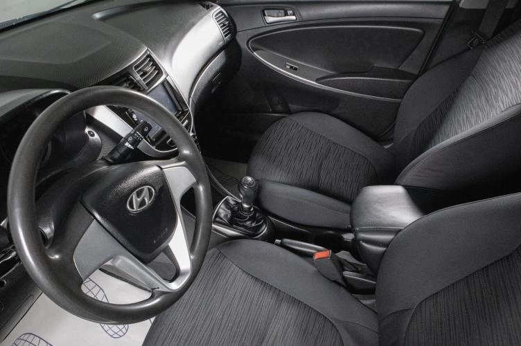 Hyundai Solaris 8 из 17