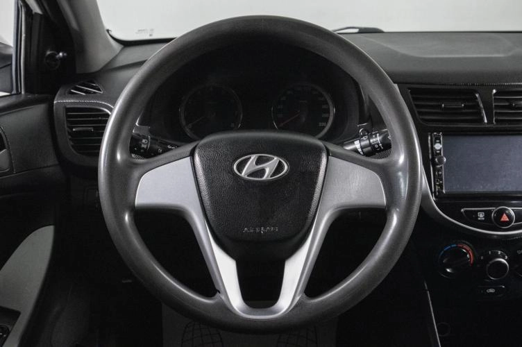 Hyundai Solaris 11 из 17