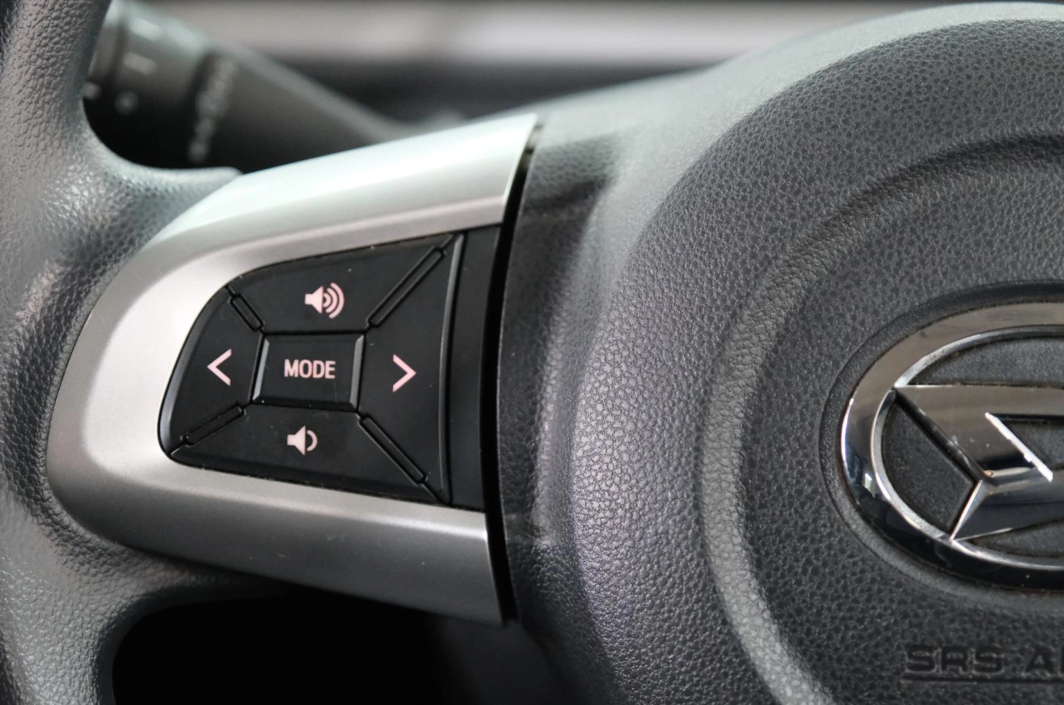 Daihatsu Tanto 14 из 23