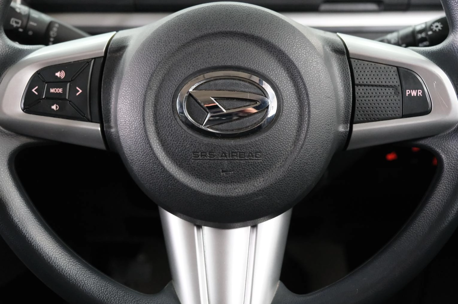 Daihatsu Tanto 12 из 23