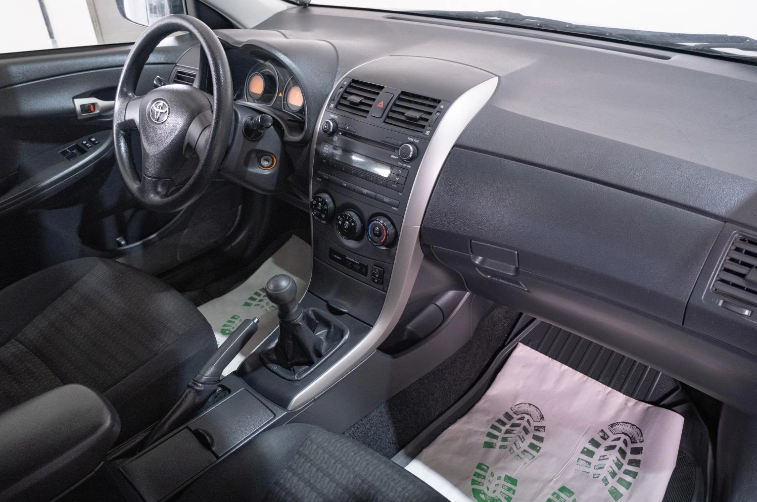 Toyota Corolla 11 из 20