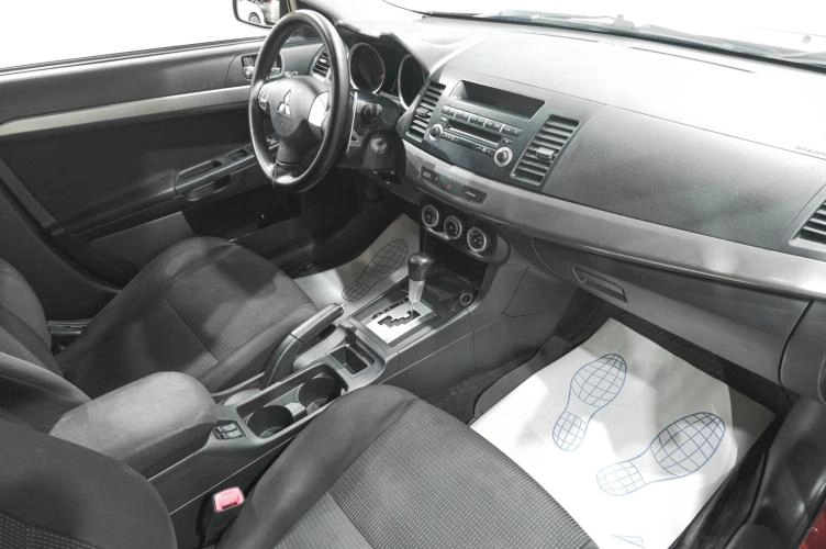 Mitsubishi Lancer 8 из 22