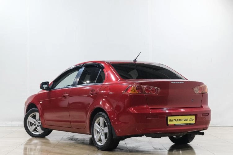 Mitsubishi Lancer 4 из 5