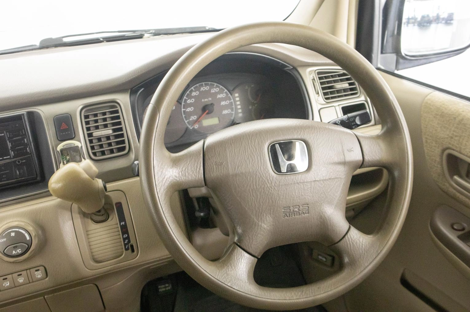 Honda Stepwgn 10 из 16