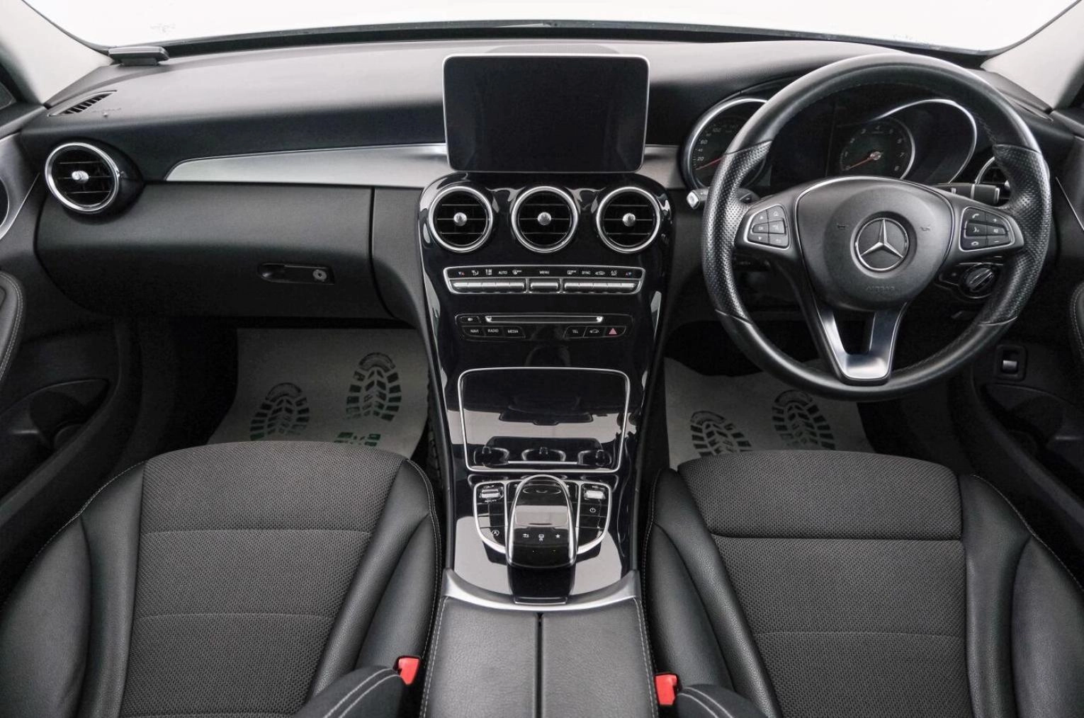 Mercedes-Benz C-класс 10 из 22