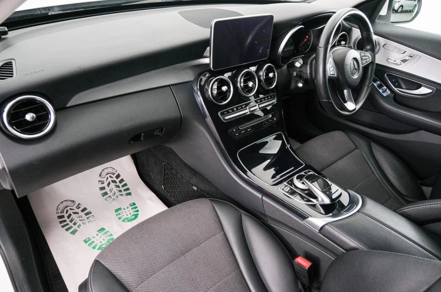 Mercedes-Benz C-класс 12 из 22