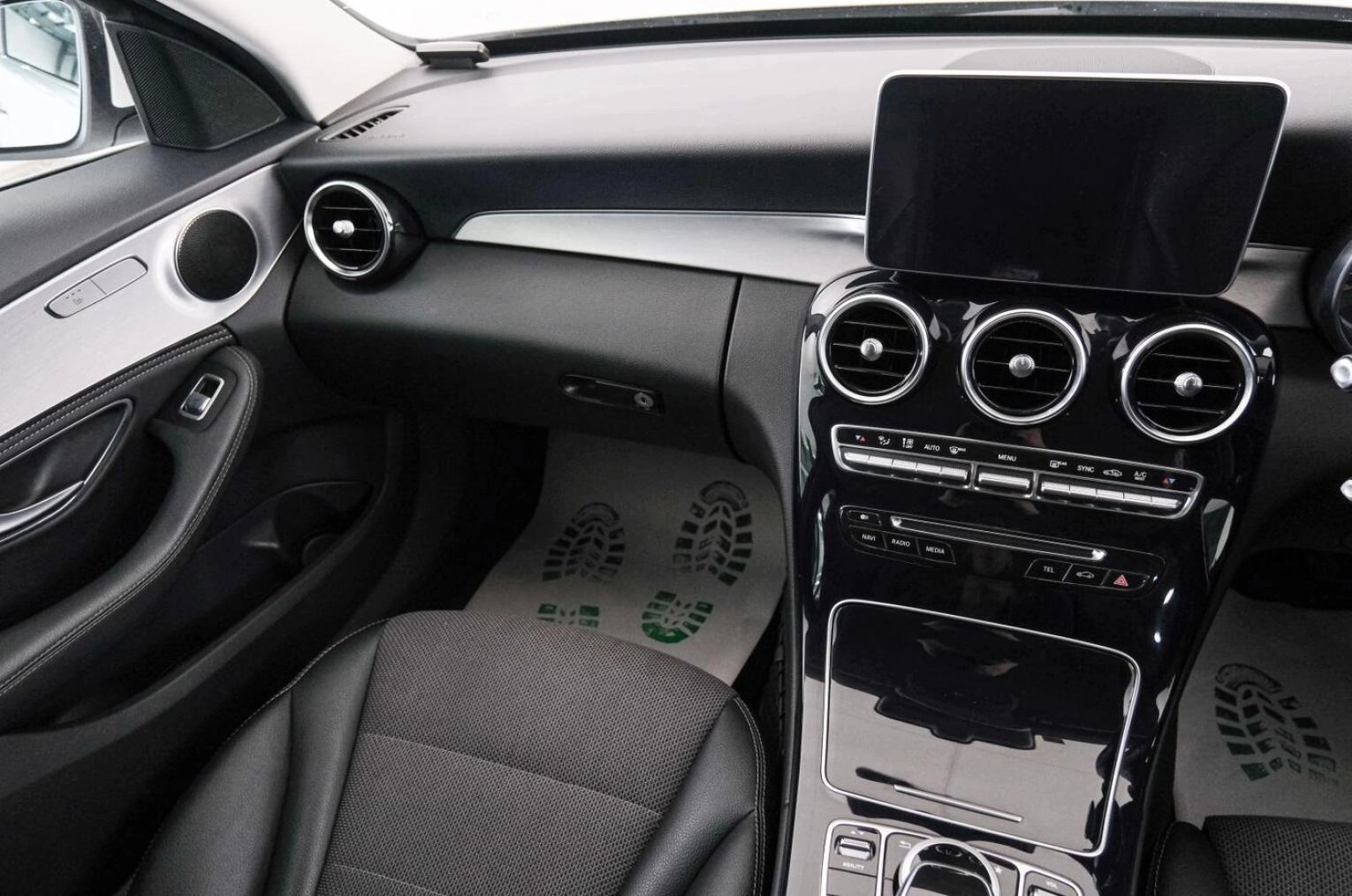 Mercedes-Benz C-класс 11 из 22