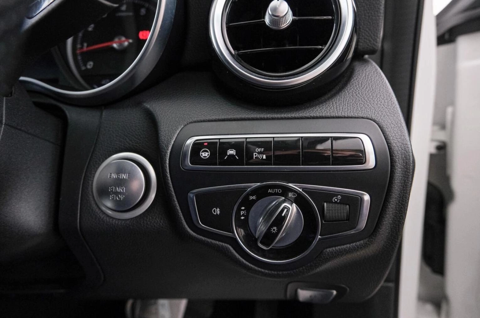 Mercedes-Benz C-класс 18 из 22