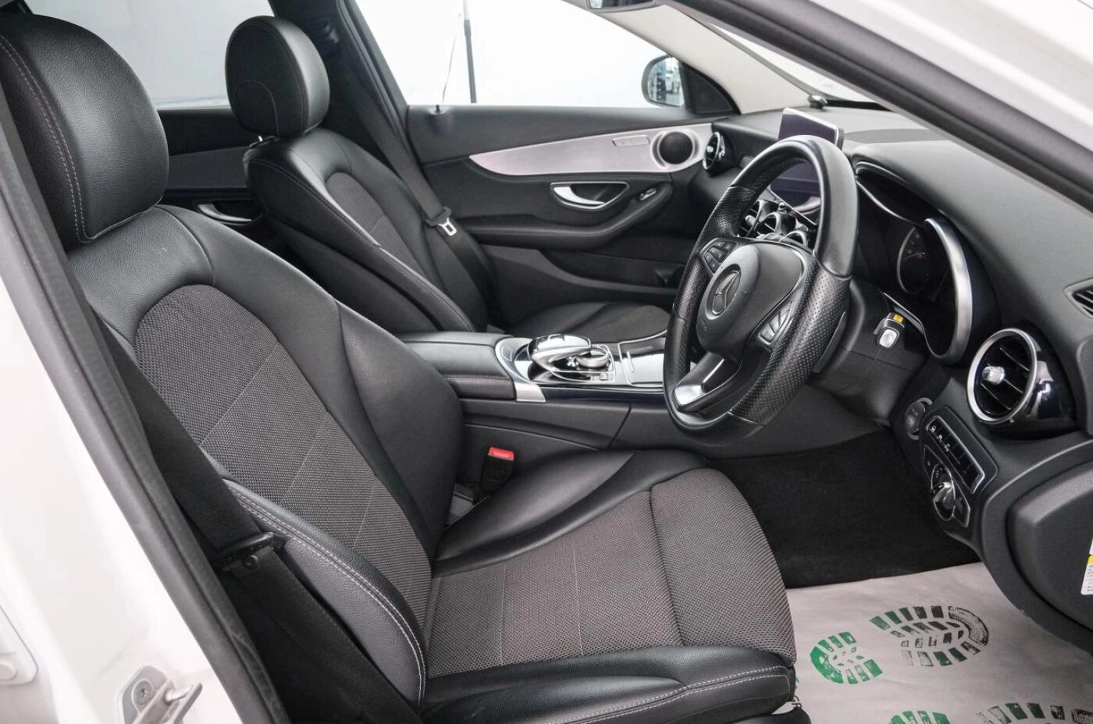 Mercedes-Benz C-класс 7 из 22