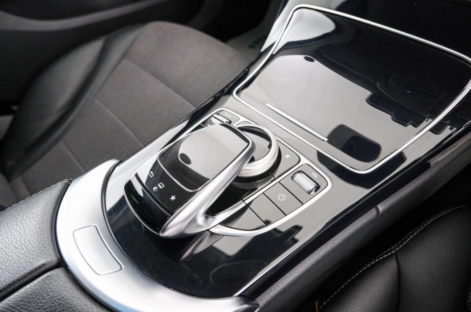 Mercedes-Benz C-класс 17 из 22