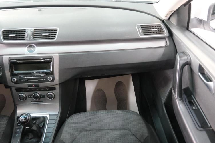 Volkswagen Passat 23 из 29