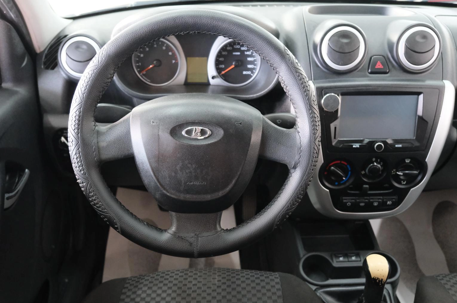 ВАЗ (LADA) Granta 17 из 21