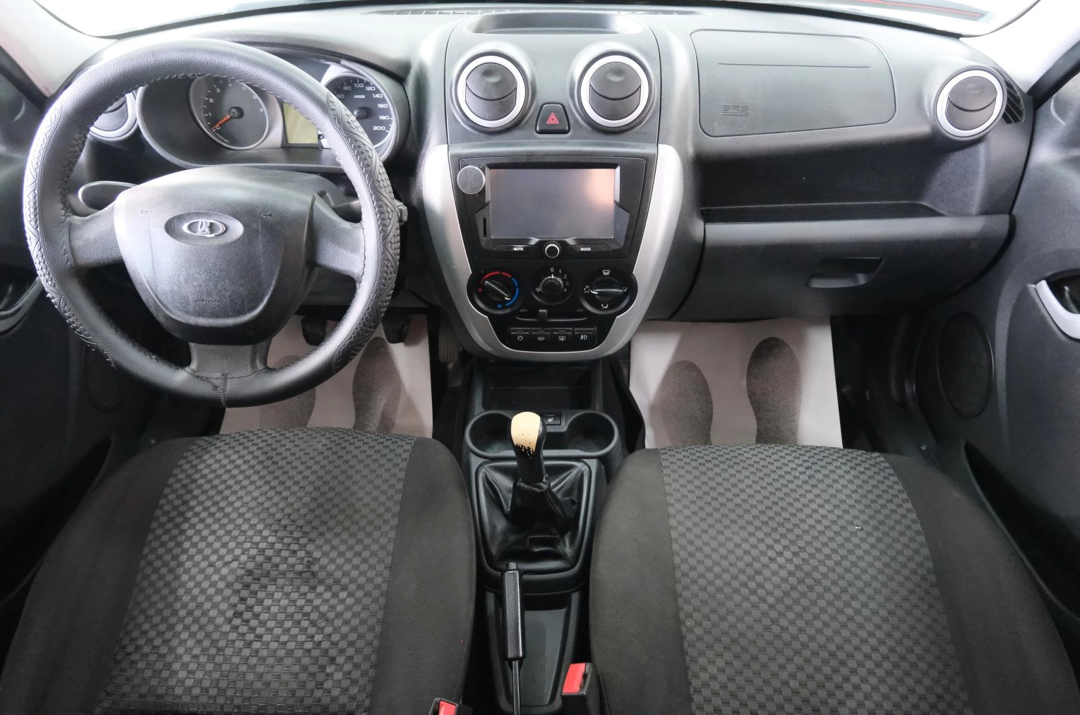 ВАЗ (LADA) Granta 16 из 21