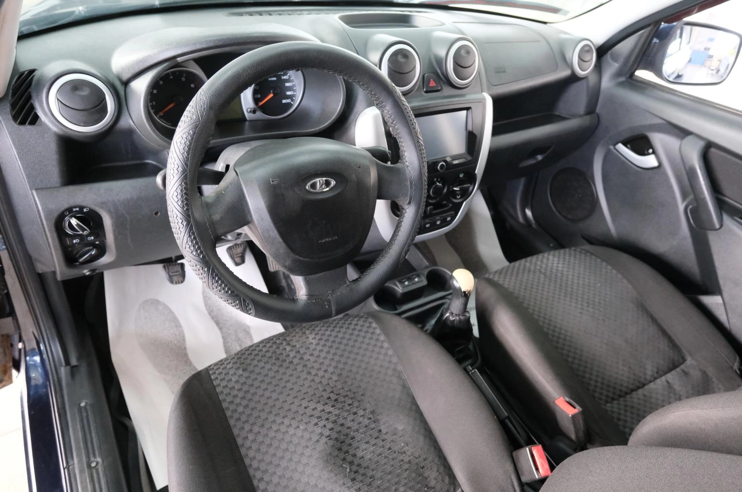 ВАЗ (LADA) Granta 14 из 21