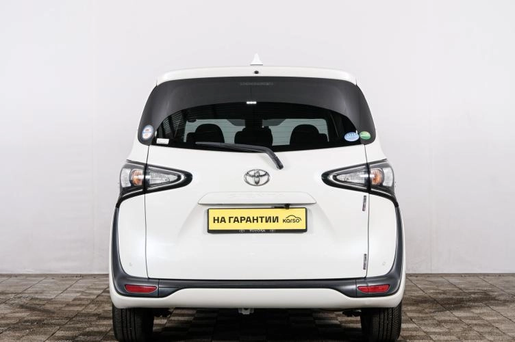 Toyota Sienta 5 из 5